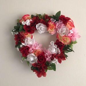 Heart shaped Valentine’s Day themed wreath